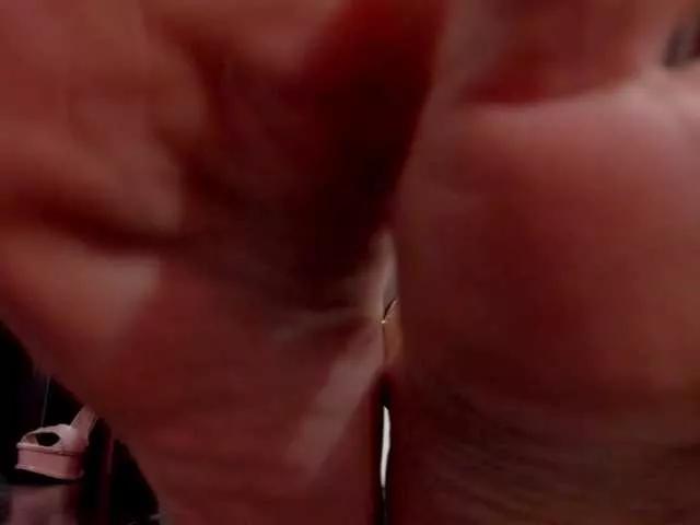 puffyllove from BongaCams