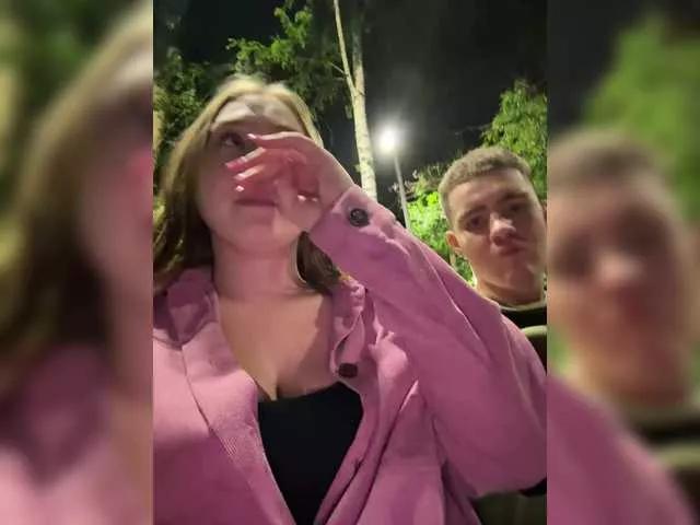 purplewife from BongaCams