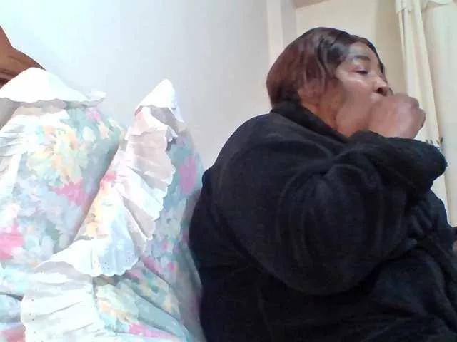 Pussylips53 webcams show profile image 