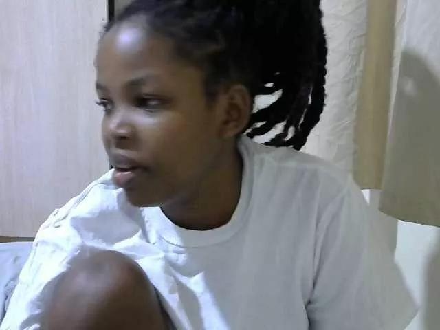 queen-sasha1 from BongaCams
