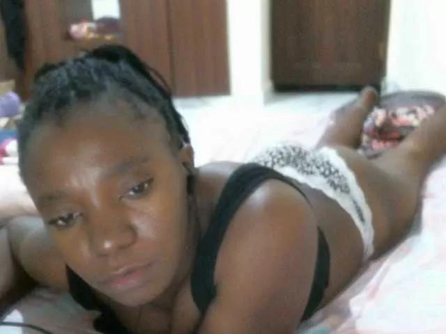 Queen-terry from BongaCams