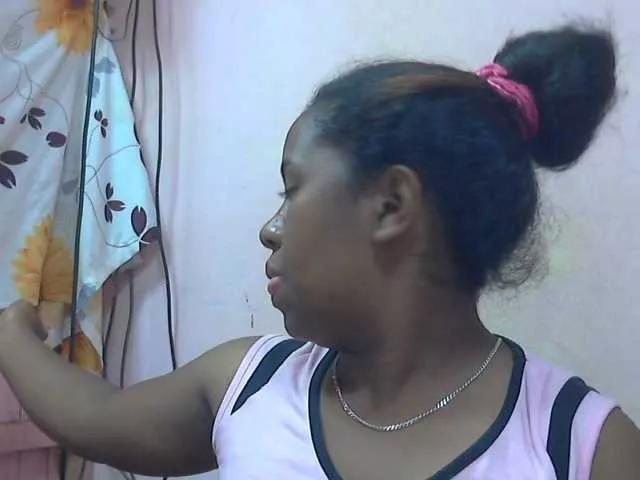 Queencamie from BongaCams