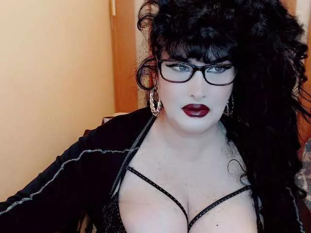 QueenOfSin from BongaCams