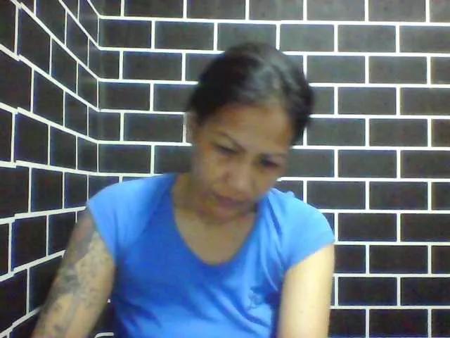 Rarra from BongaCams