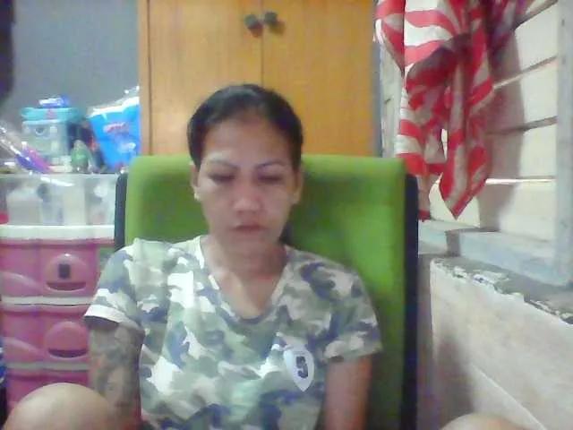 Rarra from BongaCams