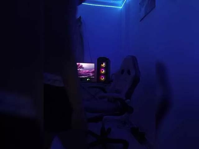 ROOMEXOTIC11 from BongaCams