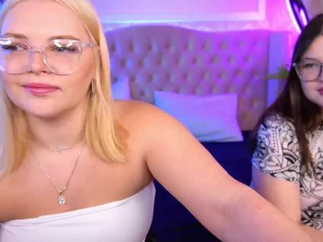 RosieMoons webcams show profile image 