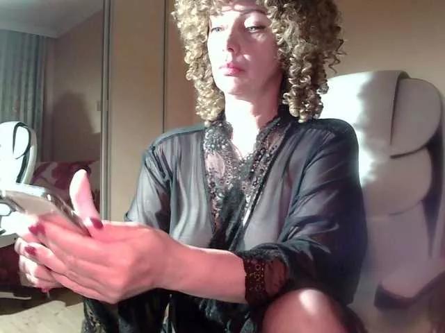 RoxolanaNiks from BongaCams