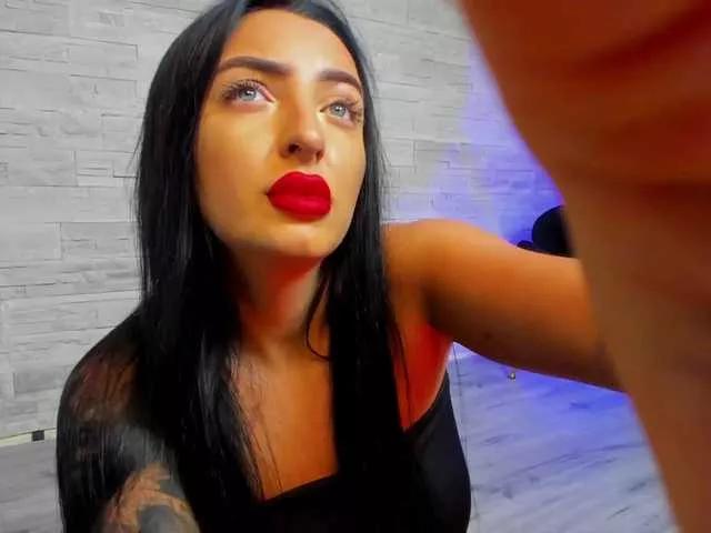 Rubby-Shine from BongaCams