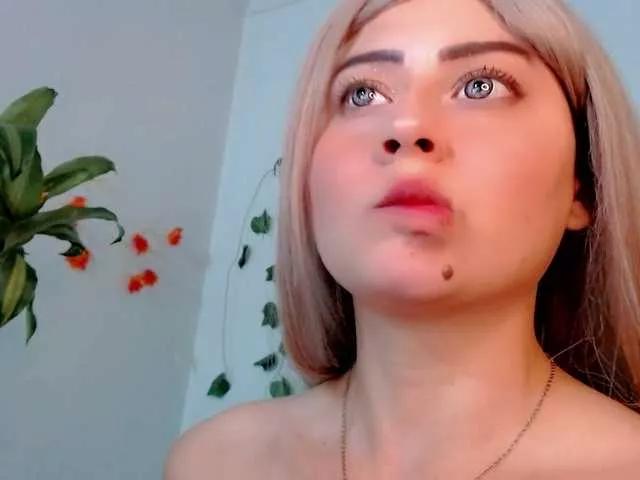 Sabrinaolsons webcams show profile image 