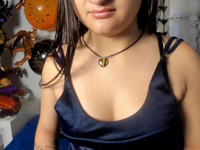 Samantha-js from BongaCams