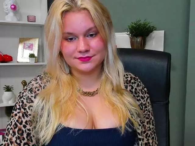 SamanthaDarling from BongaCams