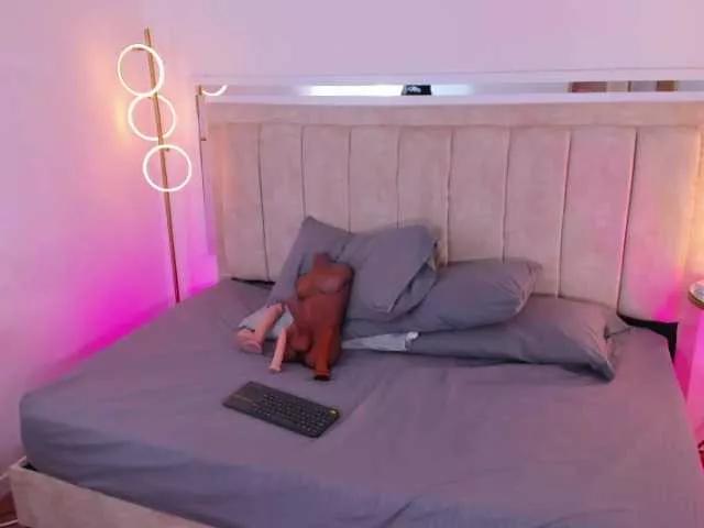 SamanthaDiamonds from BongaCams