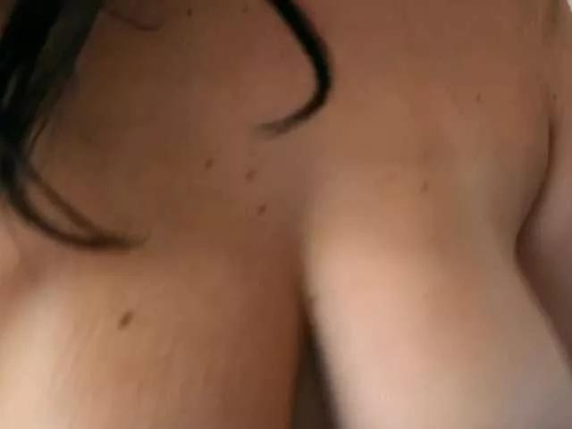 Sapphir3xoxo from BongaCams