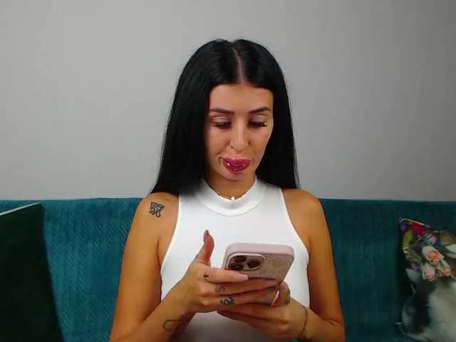 Sara-Daisy from BongaCams