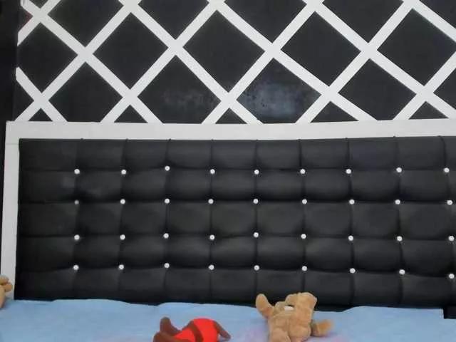 Sara-Graham from BongaCams