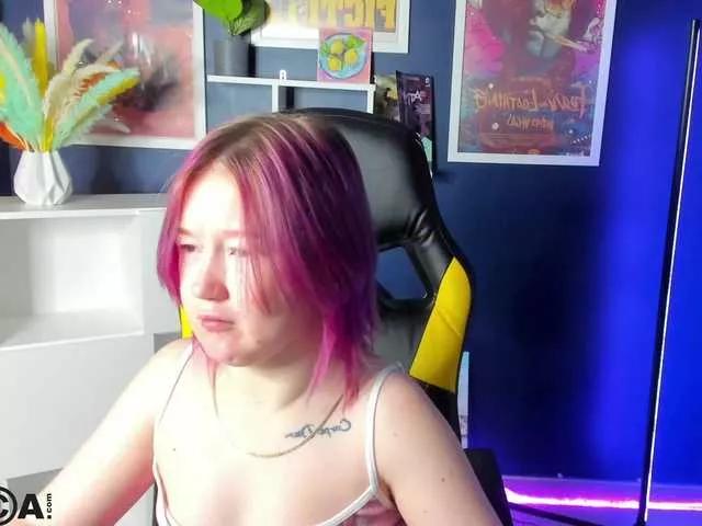 Sara-Moor from BongaCams