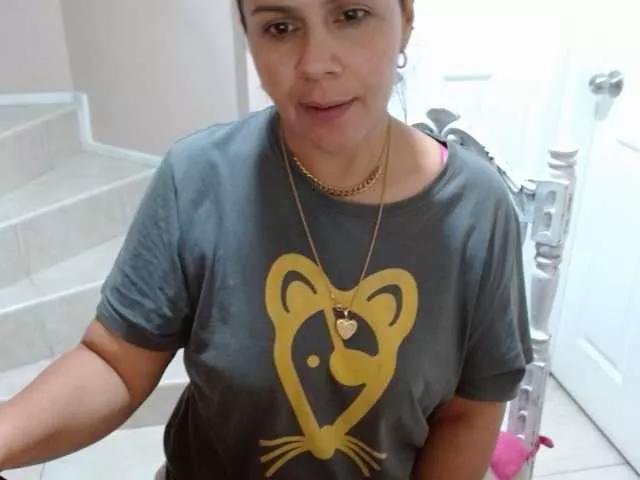 SaraBrandon from BongaCams