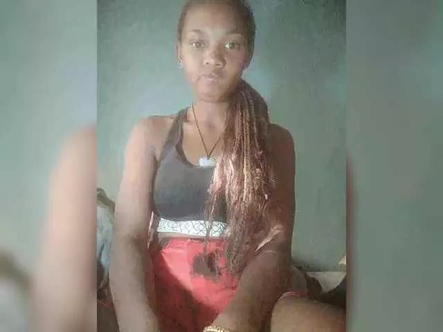 Sarah02 webcams show profile image 
