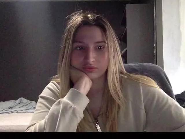 SaraKeyt webcams show profile image 