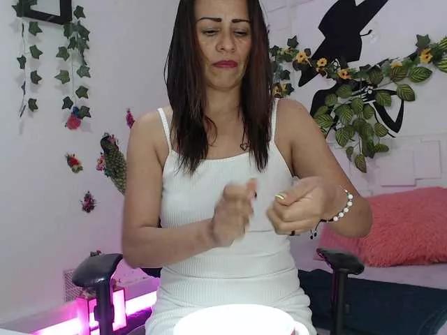 SashaMishot from BongaCams