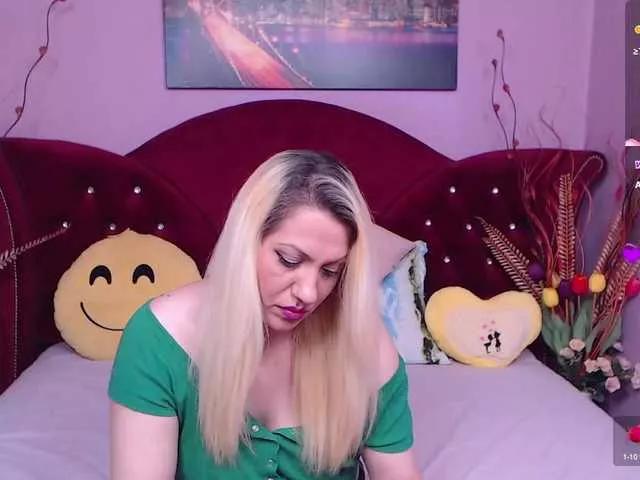 Sensualass77 from BongaCams