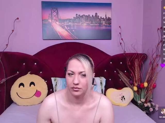 Sensualass77 from BongaCams