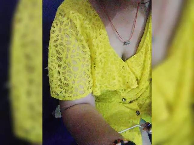 Sexxybhabhi1411 from BongaCams