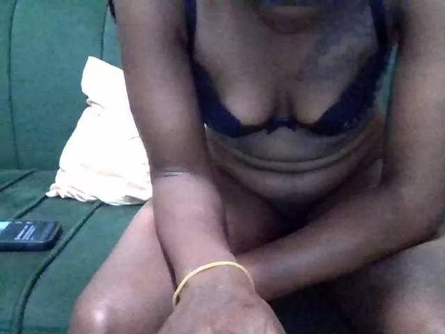 Sexxynadia from BongaCams