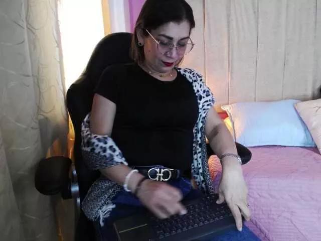 SexyLaddy-- on BongaCams