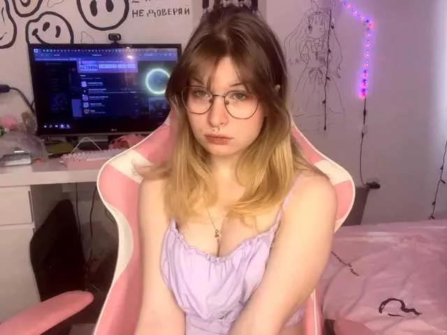 ShanelCampagnone webcams show profile image 