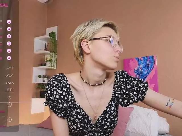SharliRose webcams show profile image 