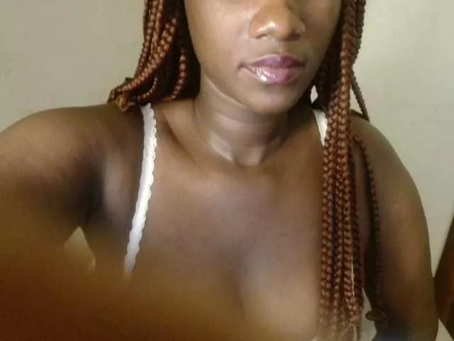 Sleekmellanin from BongaCams