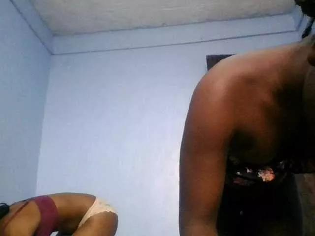 Slutgals2 webcams show profile image 
