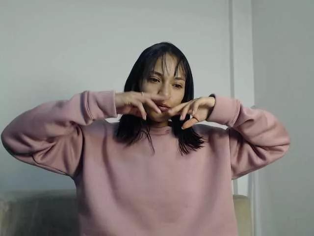solli from BongaCams