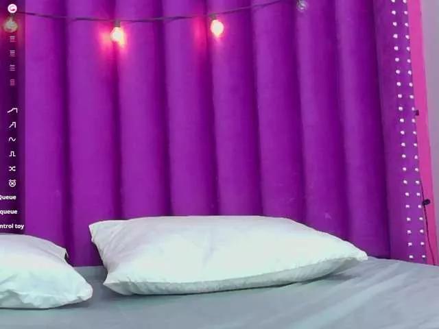 Stuckstepsiss webcams show profile image 