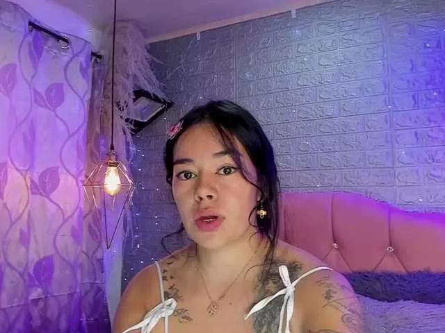 sussie-gardenn from BongaCams