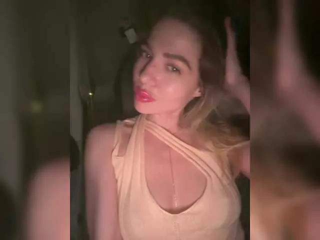Sweet-Beauty from BongaCams