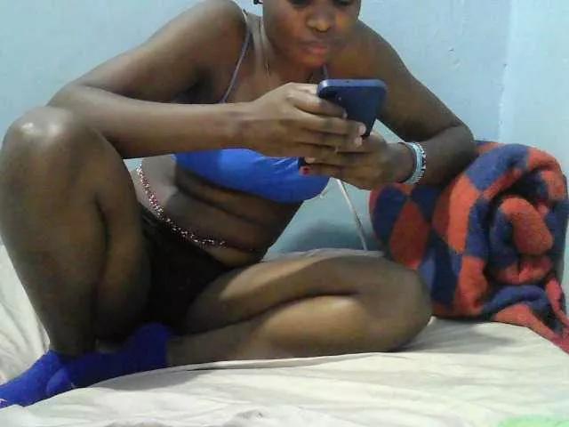sweet-cherrie from BongaCams