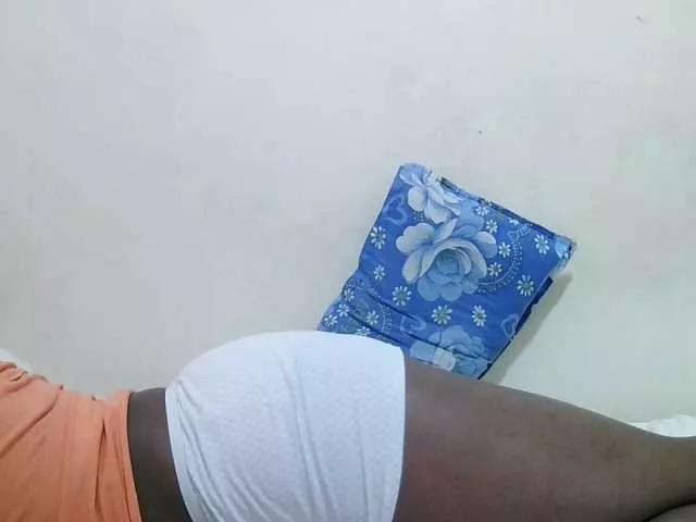 sweet-leylah from BongaCams