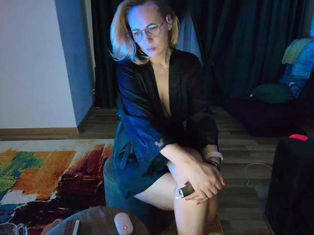 Sweetaniaa from BongaCams