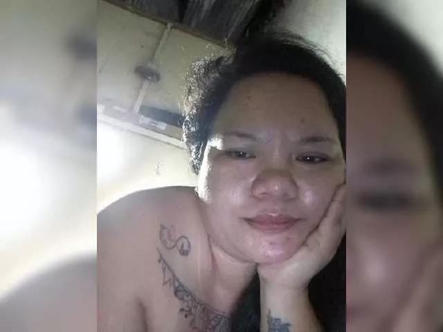sweetasian33 from BongaCams