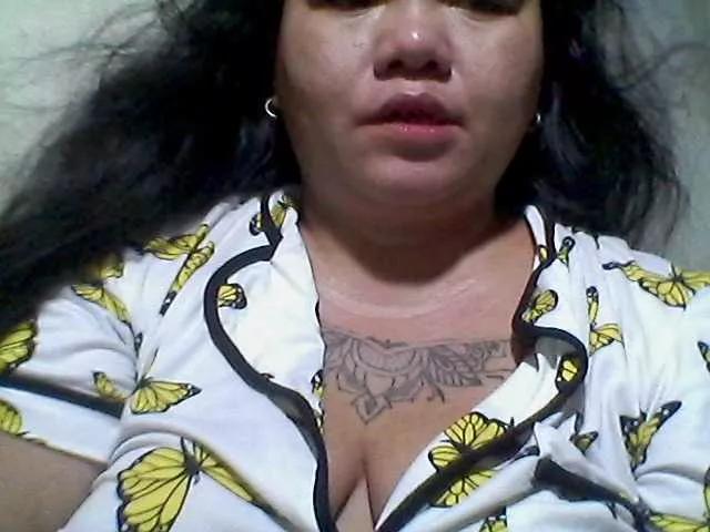 sweetasian33 from BongaCams