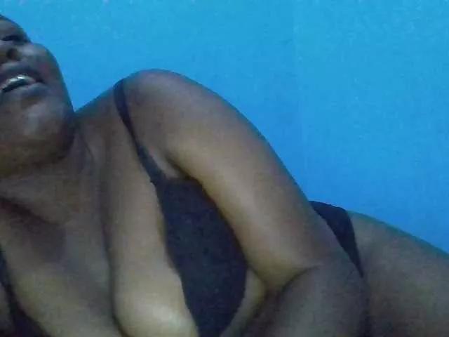 Sweetass21 from BongaCams