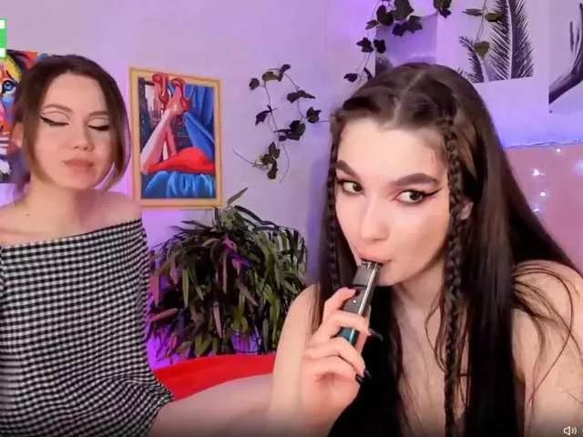 Sweetcaramel from BongaCams