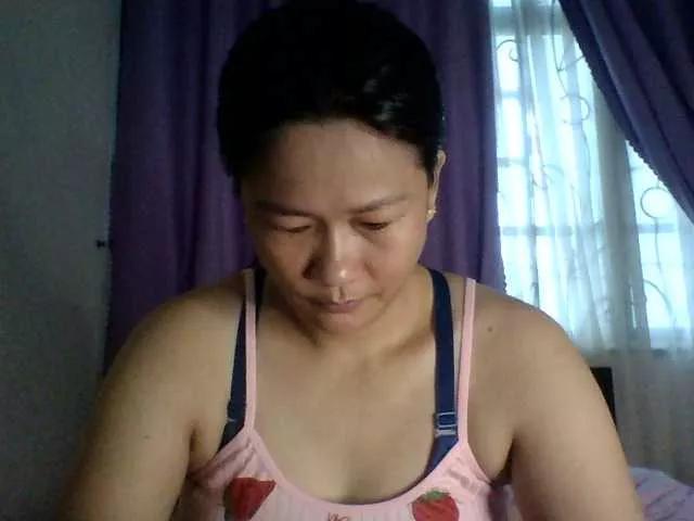 sweetfaye20 from BongaCams