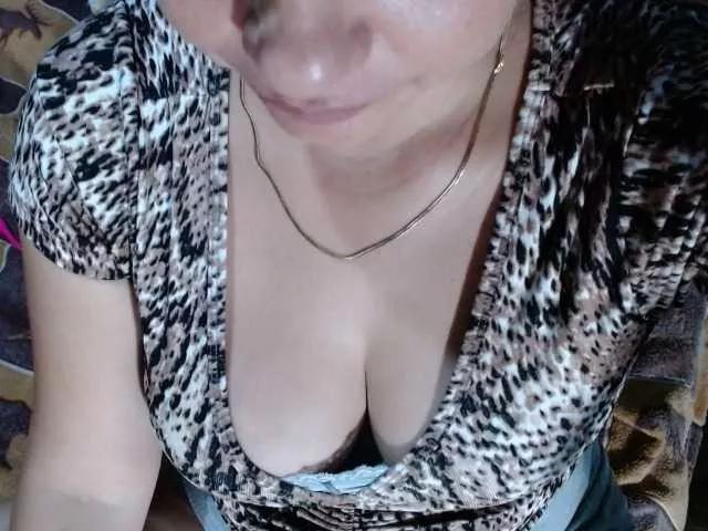 sweetfeeling30 from BongaCams