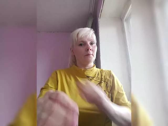 Sweetie454 from BongaCams