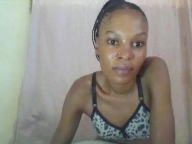 Sweetpetite254 from BongaCams
