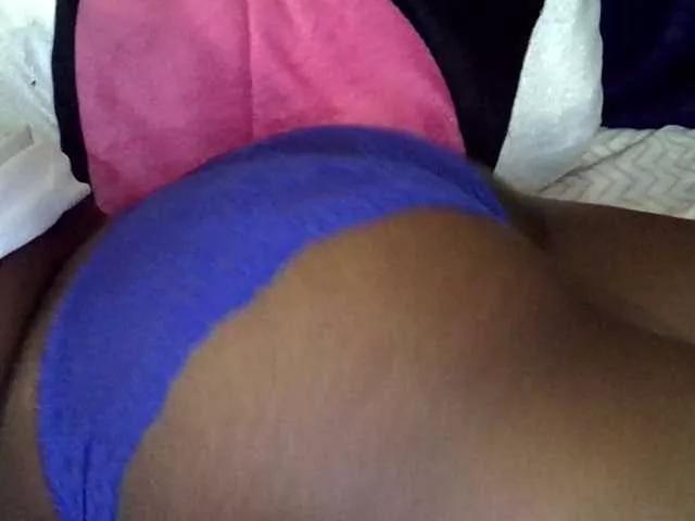 Sweetpie51 from BongaCams